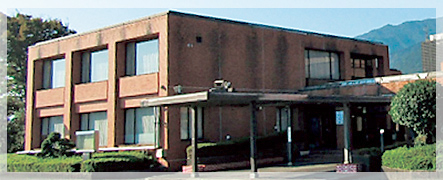 写真：中央公民館外観