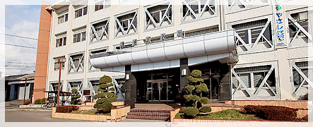 写真：養老町役場外観