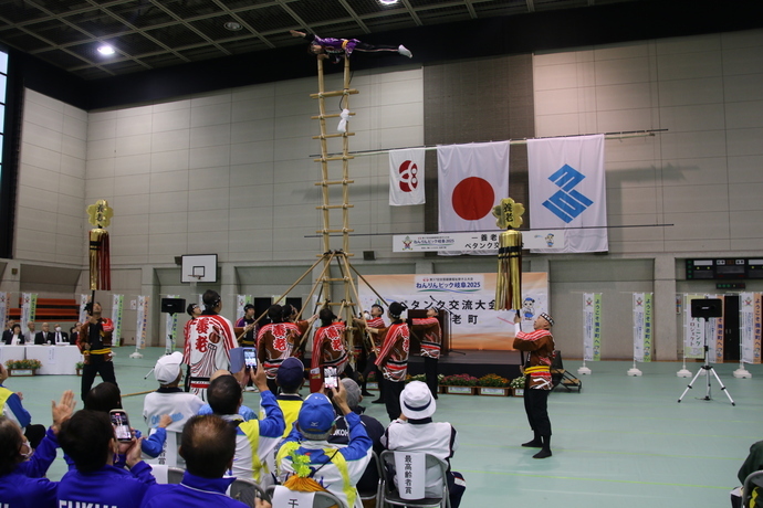 写真：開始式の様子1